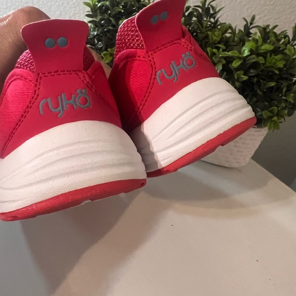 RYKA Slip on 7.5 - Picture 8 of 10